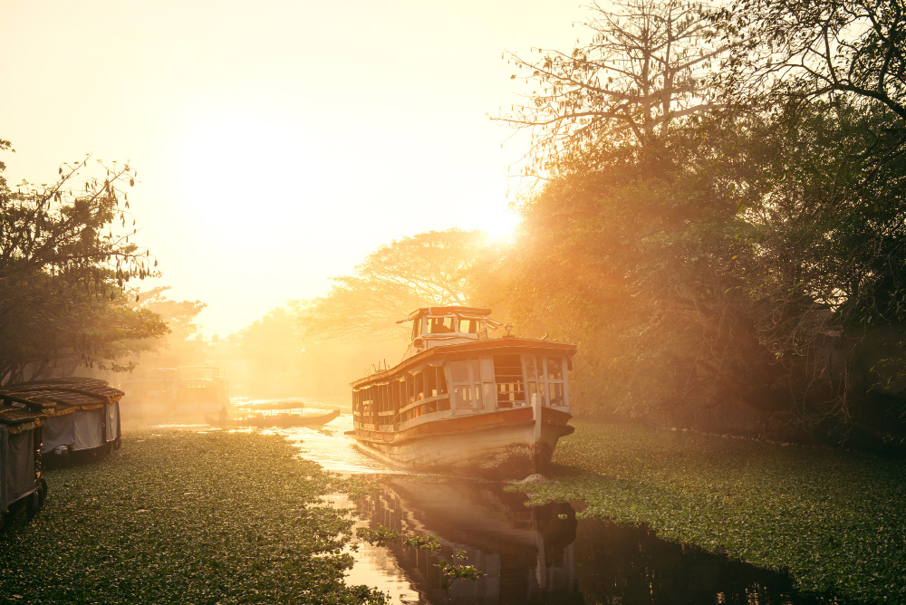 Journey into Tranquility: Alleppey Houseboat
