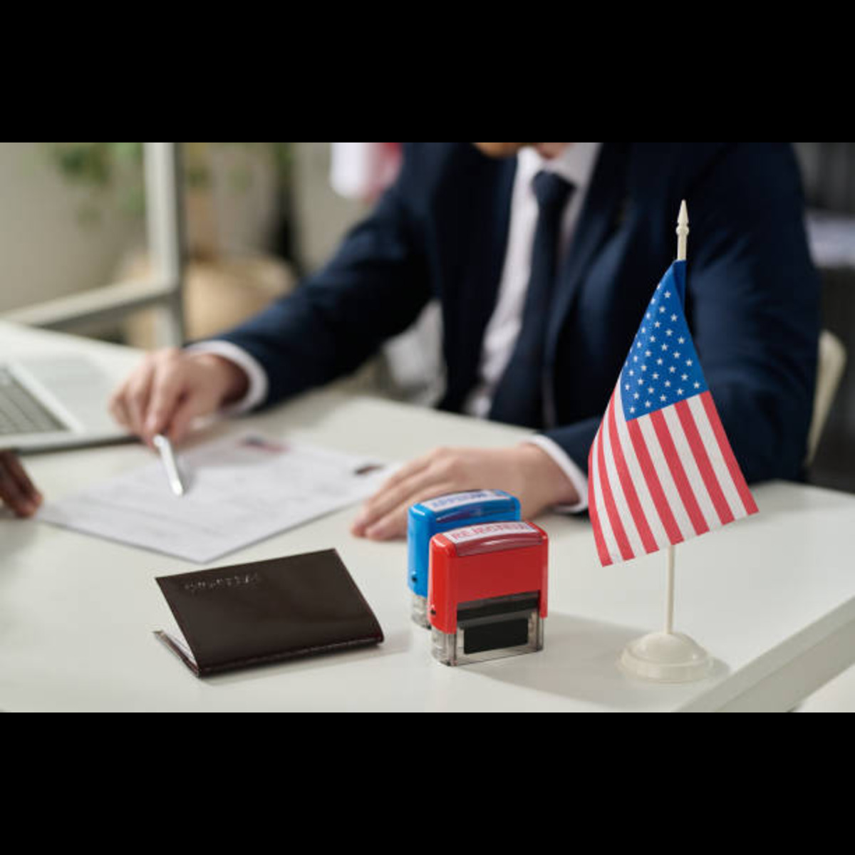 Navigating the EB-2 NIW Immigration Pathway: Comprehensive Services for Exceptional Professionals